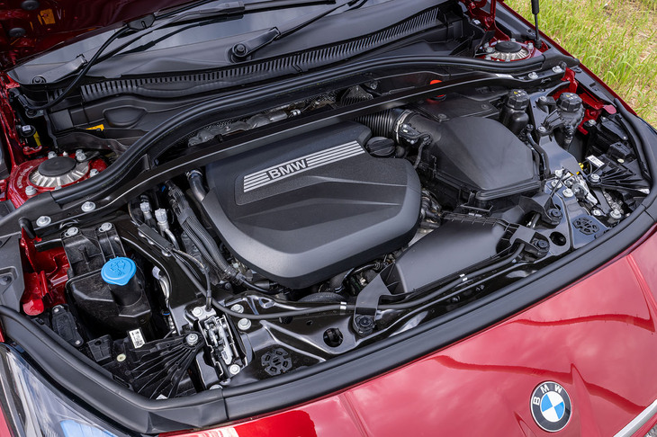 48Vマイルドハイブリッド機構を組み込んだ2リッター直4ディーゼルターボエンジンを搭載。エンジン単体で最高出力150PS／最大トルク360N・mを、モーター単体で同20PS／同55N・mを発生する。