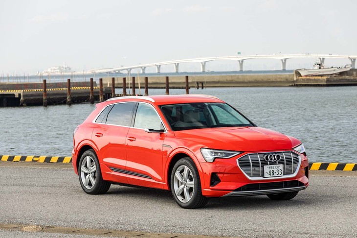 アウディe-tron 50クワトロ アドバンスト