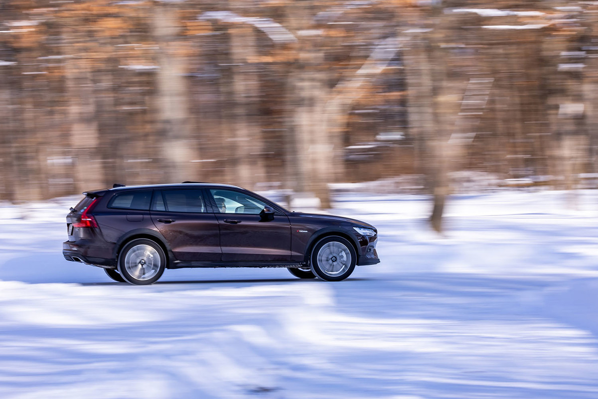 ボルボv60クロスカントリーt5 Awdプロ 4wd 8at 試乗記 あちらを立てて こちらも立てる Webcg
