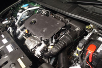 最高出力130PS、最大トルク300N・mを発生する1.5リッター直4ディーゼルターボエンジン。