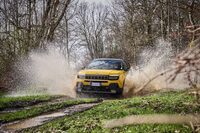 ステランティスが「ジープ・アベンジャー」の日本導入を発表の画像