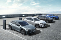 レクサスは2023年に、前年比229％となる過去最高の9万4647台を日本国内で販売した。同年におけるHEV、PHEV、BEVを含むレクサスの電動化比率はグローバルで47％に達したという。