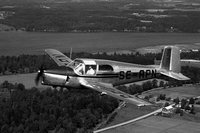 小型練習機の「サーブ91サファイア」。自動車メーカーとしてのサーブの歴史は、1947年に発足した航空・軍需メーカーの自動車部門に端を発する。