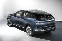 「バイトンMバイト」。カタログ上の航続可能距離は430～550km。