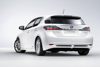 2010年中に生産開始！ レクサスCT200hの画像