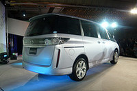 マツダの新型トールミニバン「ビアンテ」デビューの画像