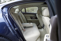 ジャガーXF 4.2プレミアムラグジュアリー（FR/6AT）【ブリーフテスト】の画像