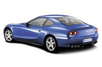 フェラーリ、新型2＋2クーペの写真を公開の画像