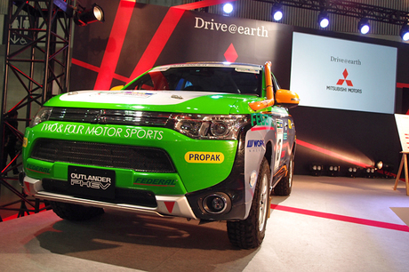 �u�����I�[�g�T����2015�v�̉�ꂩ��A�O�H�̎�ȏo�W�ԗ����ʐ^�ŏЉ��B