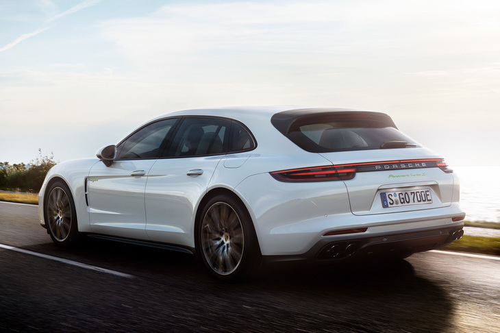 パナメーラ ターボS E-ハイブリッド スポーツツーリスモ