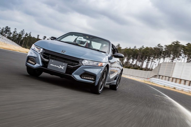 「日常の速度域でも空力の効果が得られる」という「モデューロX」共通の開発ポリシーが、「S660モデューロX バージョンZ」においても掲げられている。