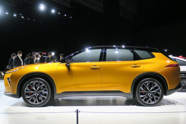 「クラウン エステート」のホイールベースは「クラウン クロスオーバー」と共通。プラットフォームは同じものと推測される。