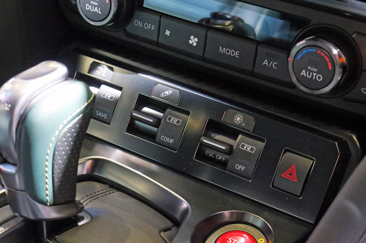 日産GT-RプレミアムエディションT-spec