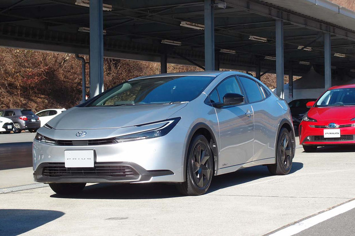 トヨタ・プリウス プロトタイプ（1.8リッター4WD車）