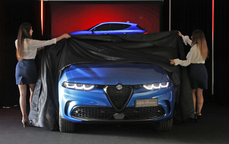 2022年5月16日、イタリア・シエナのアルファ・ロメオ販売店、スコッティで開催された「トナーレ」内覧会から。