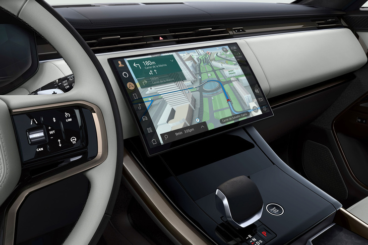 センターコンソールのエアコンダイヤルやオーディオボリュームスイッチ類が「Pivi Pro」内に統合された。