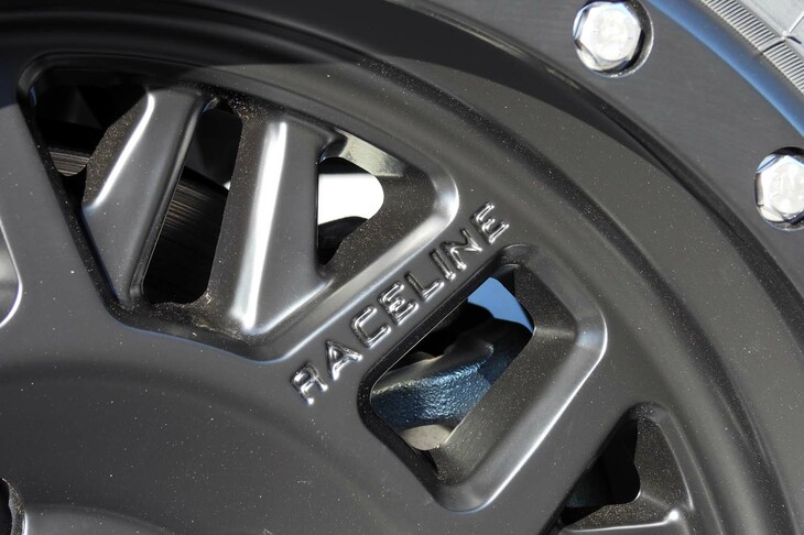 三菱トライトンSNOW SHREDDER CONCEPT（ホイール）