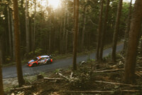 2024年のドライバーズタイトルを獲得した、ティエリー・ヌービル/マルティン・ヴィダグ組の「ヒョンデi20 Nラリー1」。