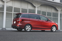 新色のジールレッドマイカをまとう「20S-SKYACTIV」。