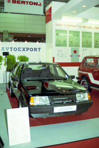 旧ソビエトの自動車輸出機構（AVTOEXPORT）が参考出展した「ラーダ・サマーラ」。今でも東欧の旧社会主義国で時折見かけるモデルである。