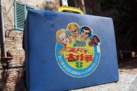 裏には、当時モーターショーでもらったテレビ「スパイ大作戦」のステッカーが。