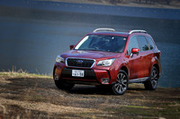 「フォレスター」ではトランスミッションに応じて4WD機構が使い分けられており、MT車では動力伝達機構にビスカスカップリングが、CVT車では電子制御式多板クラッチが採用されている。