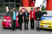 東京・大手町に巨大耳を付けた「耳カー」現る!?の画像