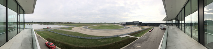 アウディドライビングエクスペリエンスセンターのコース全景。