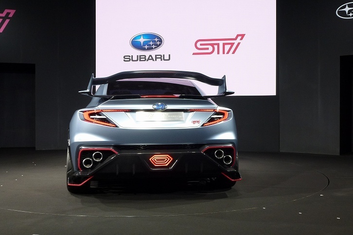 スバル・ヴィジヴ パフォーマンスSTIコンセプト