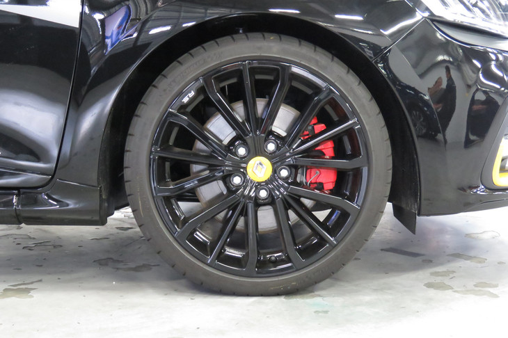 ルノー・ルーテシア ルノースポール18（タイヤ＆ホイール）