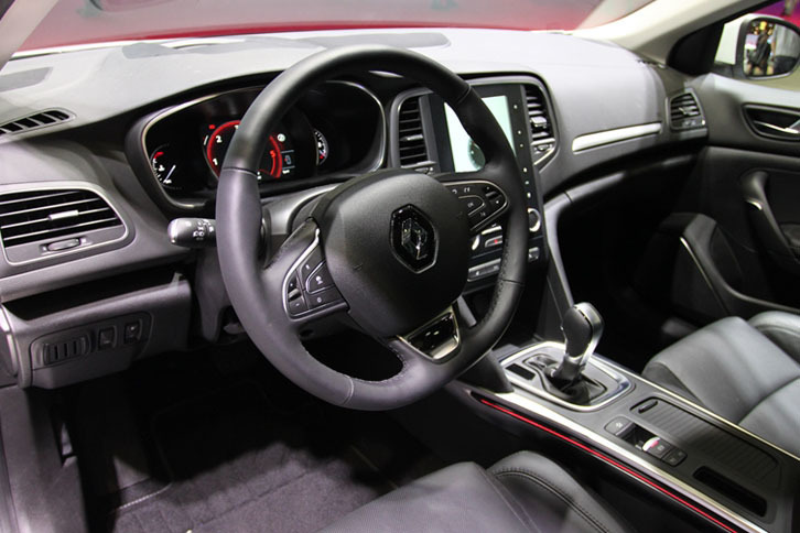 ルノー・メガーヌ セダン（インテリア）