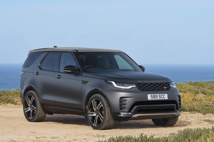 20台限定で導入される「ディスカバリー」2026年モデルの特別仕様車「テンペスト キュレーテッドフォージャパン」。車両本体価格は1330万円。