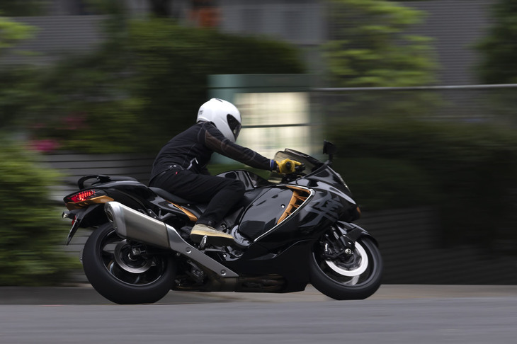 「SDMS-α」の走行モードは3種類。これとは別に、ライダーが任意に設定したユーザーモードを3つ記録できる。