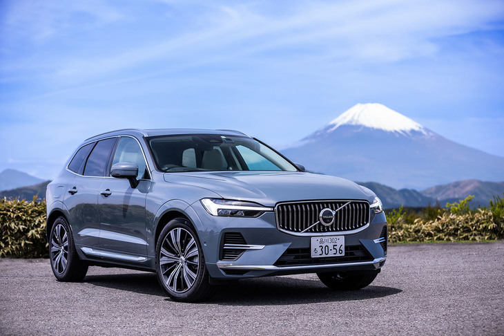 ボルボは2022年1月、プラグインハイブリッドシステムを搭載する「60シリーズ」と「90シリーズ」の改良モデルを発売した。今回は、車両本体価格が934万円となる「XC60」の最上級モデル「リチャージプラグインハイブリッドT6 AWDインスクリプション」に試乗。
