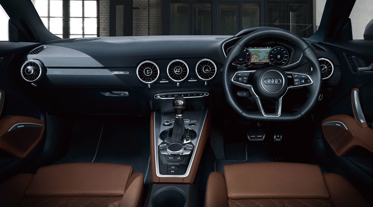 TTクーペ45 TFSIのインテリア。