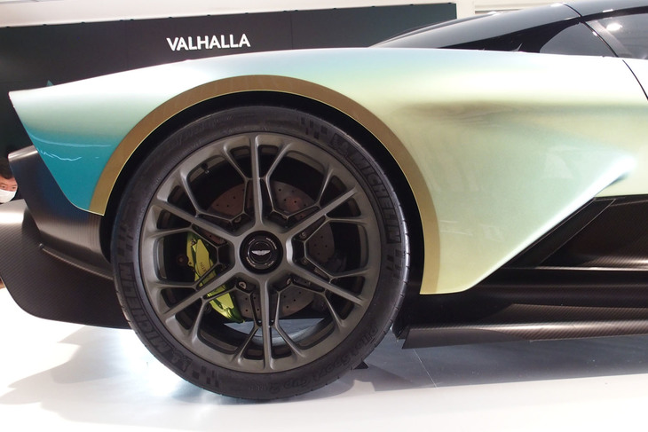 アストンマーティン・ヴァルハラ（リアホイール）