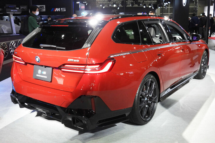 BMW i5ツーリングM60 xDrive（Mパフォーマンスパーツ装着車）