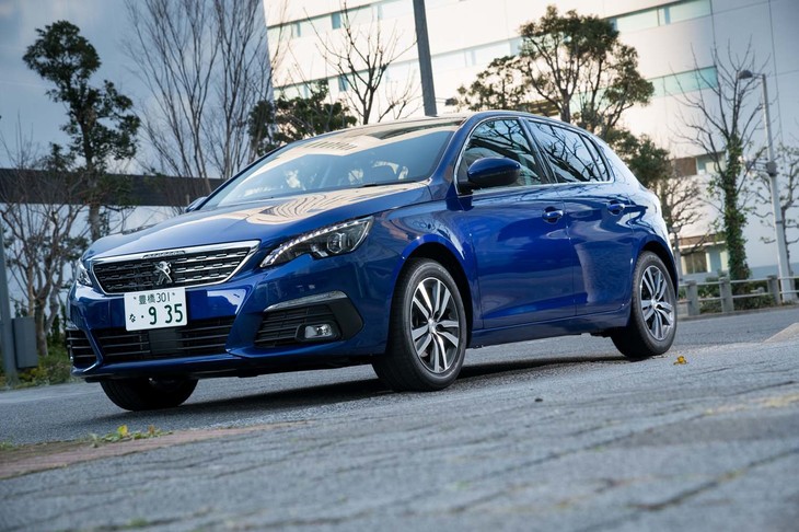 今回は試せなかったが、1.2リッターガソリンターボエンジンにも新インジェクションシステムや電子制御式ターボといった技術を採用し、ディーゼルエンジンと同様、ユーロ6.2に適合している。