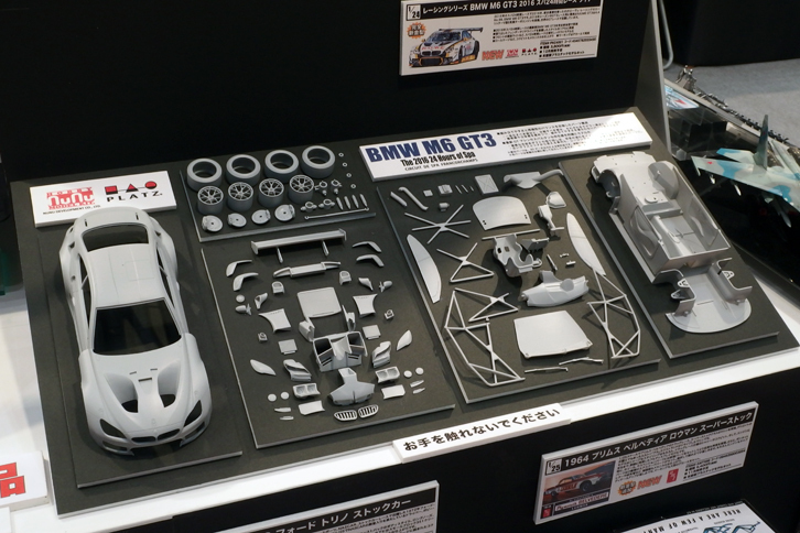 PLATZ/NUNUの1/24「BMW M6 GT3 2016 スパ24時間優勝車」。完全新金型の新製品。2016年12月発売予定で価格は4104円。