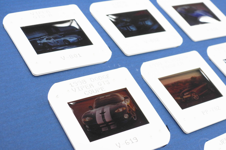 読者諸氏よ、ご覧あれ。「ダッジ・バイパー」のポジである。末代までの家宝とさせていただきます……。