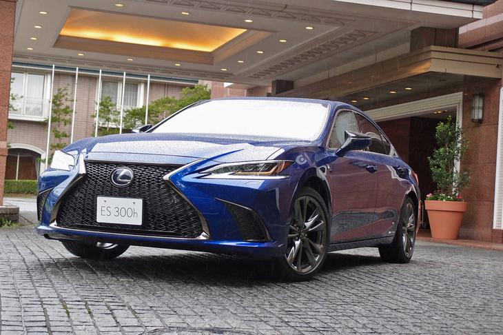 レクサスES300h“Fスポーツ”