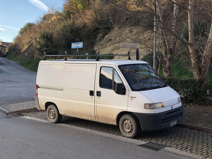 2代目の初期型。デザインは、ジョルジェット・ジウジアーロ率いるイタルデザインの作だった。2022年2月撮影。