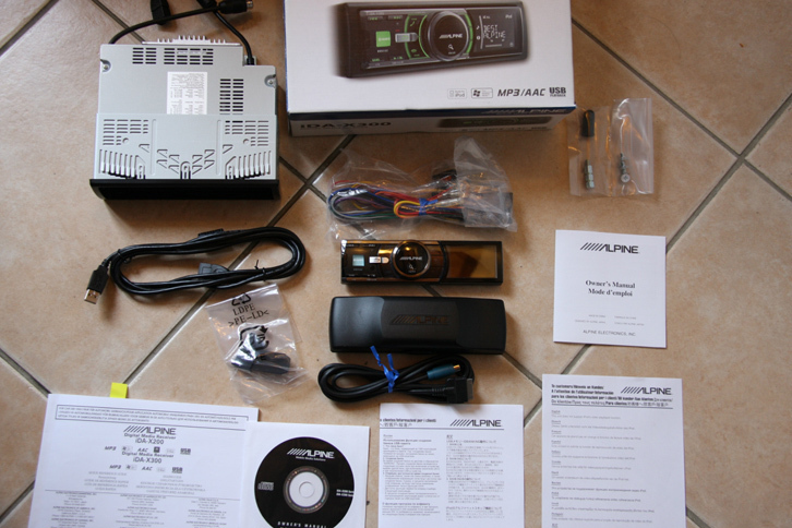 iPod対応デバイスを求めて行き着いたアルパイン製。2009年。