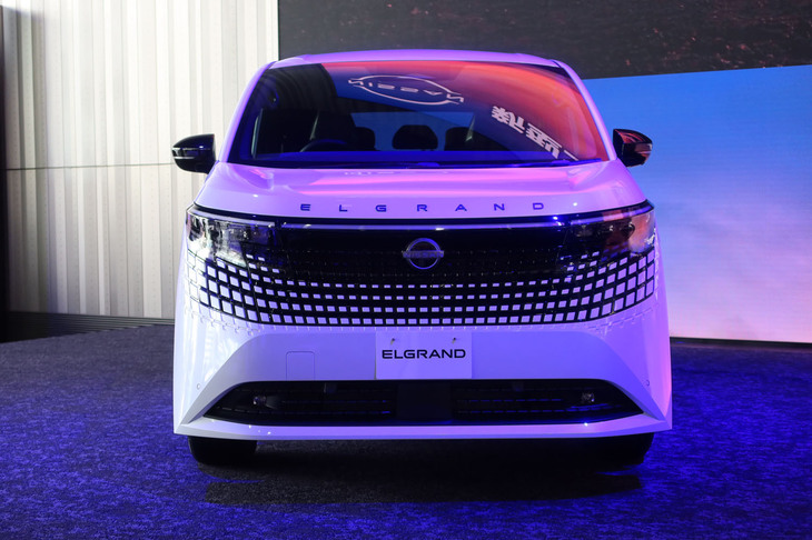 日産エルグランド