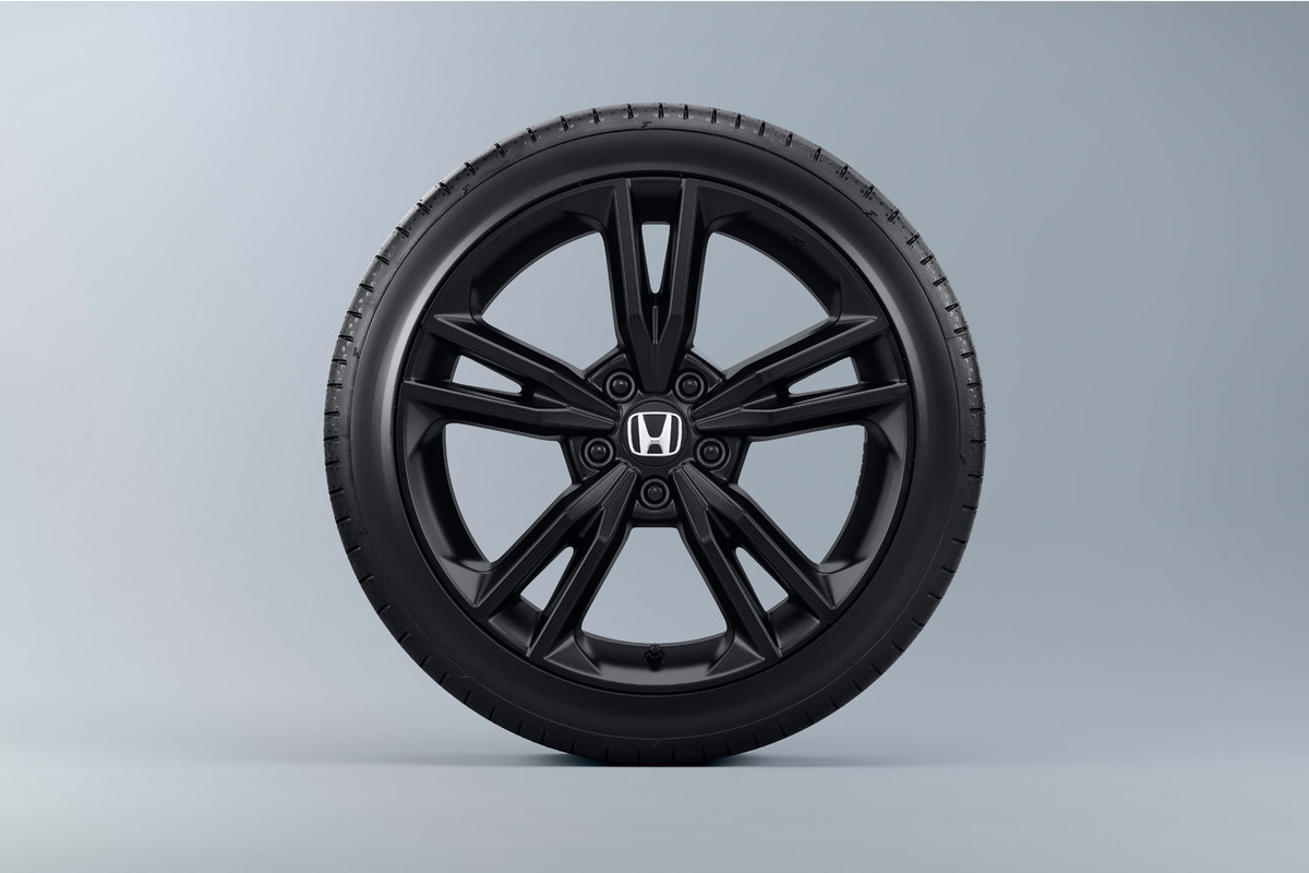 ホンダ　シビック　CIVICe:HEV　純正ホイールセット ホンダが「シビック」のマイナーチェンジモデルを発表 「e：HEV RS」も
