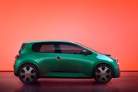 1992年に登場した初代「トゥインゴ」のフォルムを想起させるBEV「トゥインゴ レジェンド」のサイドビュー。10.0km/kWhというクラスベストの電費を誇るパワートレインの搭載が開発目標に掲げられている。