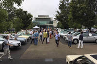 会場となる代官山 蔦屋書店にはシトロエンの歴代モデルが集合していた。