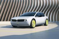 2023年CESで発表されたコンセプトカー「i Vision Dee」。その姿は電動「3シリーズ」の新たな姿を示していると思われる。