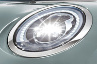 レトロモダンな限定車 「MINIアイスブルー」登場の画像