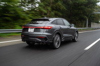 シャシーは新世代の内燃機関モデル用に開発した「PPC（プレミアムプラットフォームコンバッション）」。先にデビューした新型「A5」シリーズも採用している。